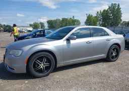 2015 CHRYSLER 300C
