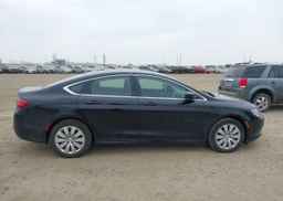 2015 CHRYSLER 200 LX