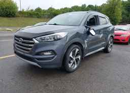 2017 HYUNDAI TUCSON SE