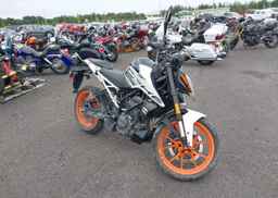 2021 KTM 200 DUKE