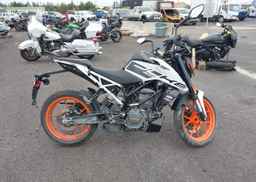 2021 KTM 200 DUKE