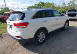 2017 KIA SORENTO LX