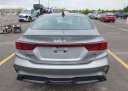 2022 KIA FORTE EX
