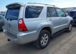 2006 TOYOTA 4RUNNER SR5