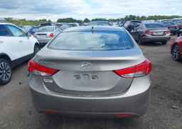 2013 HYUNDAI ELANTRA GL