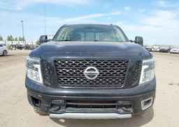 2017 NISSAN TITAN PLATINUM RESERVE