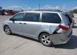 2015 TOYOTA SIENNA 7 PASSENGER