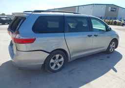 2015 TOYOTA SIENNA 7 PASSENGER