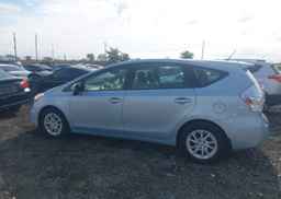 2012 TOYOTA PRIUS V