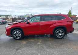 2021 TOYOTA highlander xle