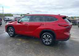 2021 TOYOTA highlander xle