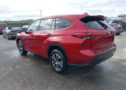 2021 TOYOTA highlander xle
