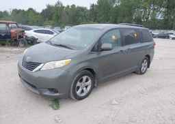 2011 TOYOTA SIENNA LE V6