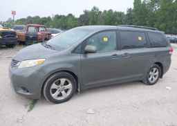 2011 TOYOTA SIENNA LE V6