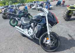 2010 SUZUKI VZR1800