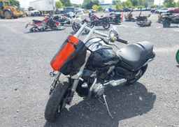 2010 SUZUKI VZR1800