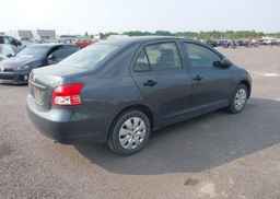 2010 TOYOTA YARIS