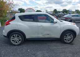 2014 NISSAN juke