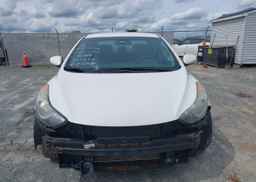 2013 HYUNDAI ELANTRA GL