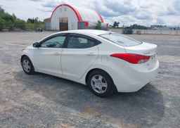 2013 HYUNDAI ELANTRA GL
