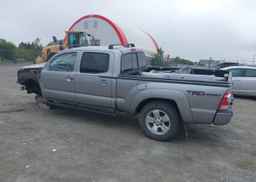 2015 TOYOTA TACOMA