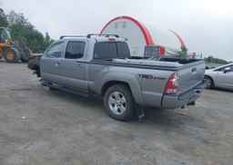2015 TOYOTA TACOMA
