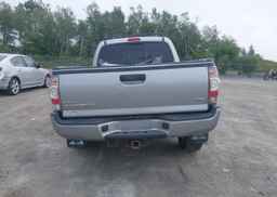 2015 TOYOTA TACOMA