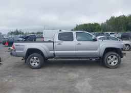 2015 TOYOTA TACOMA