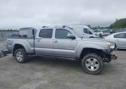 2015 TOYOTA TACOMA