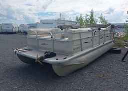 2004 Fabritek SIERA SPORT PONTOON BOAT