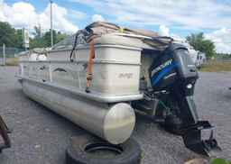 2004 Fabritek SIERA SPORT PONTOON BOAT