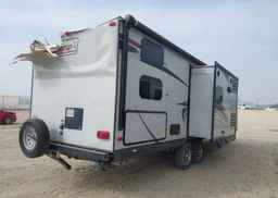 2015 COLEMAN 296BHU