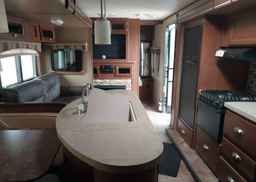 2015 COLEMAN 296BHU