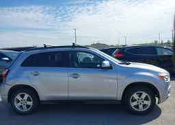 2012 MITSUBISHI RVR