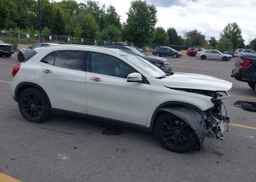2015 MERCEDES-BENZ GLA 250 4MATIC