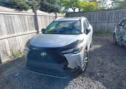 2025 TOYOTA COROLLA CROSS LE