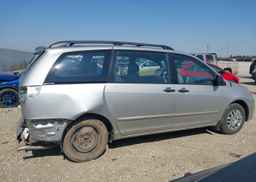 2007 TOYOTA SIENNA CE