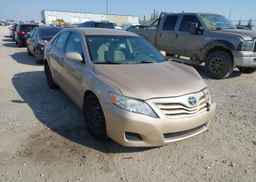2010 TOYOTA CAMRY LE