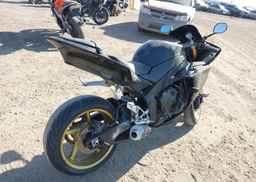2009 YAMAHA YZFR1