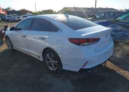 2019 HYUNDAI SONATA ESSENTIAL