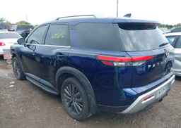 2022 NISSAN pathfinder sl