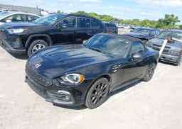 2017 FIAT 124 SPIDER CLASSICA