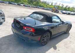 2017 FIAT 124 SPIDER CLASSICA