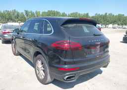 2016 PORSCHE CAYENNE
