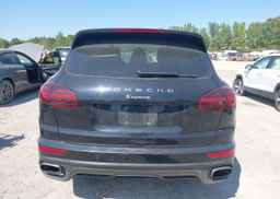 2016 PORSCHE CAYENNE