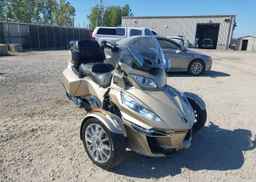 2017 CAN-AM SPYDER ROADSTER RT