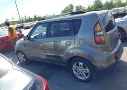 2010 KIA SOUL +