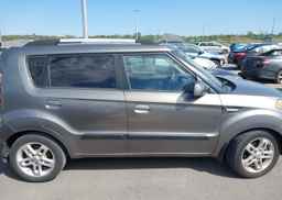 2010 KIA SOUL +