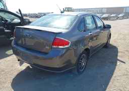 2010 FORD FOCUS SE
