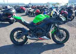 2022 KAWASAKI EX650 M